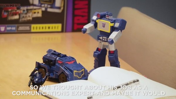 Robots In Disguise Combiner Force Soundwave Mini Con Activator Class Figure Shown In New Video 02 (2 of 27)